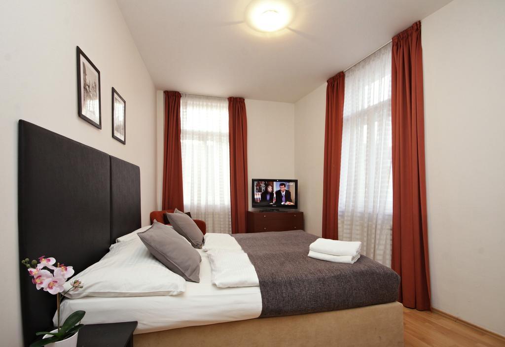 Theatre Residence Πράγα Εξωτερικό φωτογραφία
